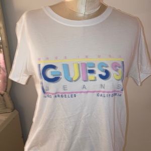 GUESS Tshirt